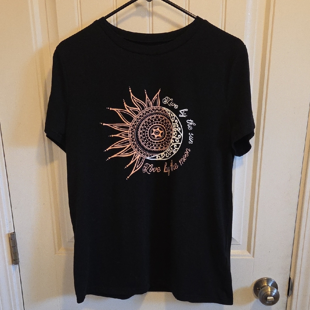 Live By The Sun Love By The Moon Black Graphic Women's Top - Picture 3 of 5